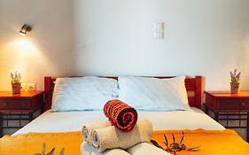 Rena's Rooms Μελίντα